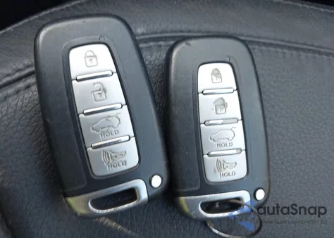 2013 Hyundai Tucson Limited z USA, uszkodzony, nr VIN KM8JU3AC5DU736588